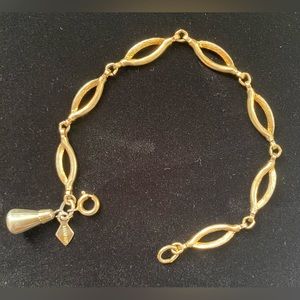 Sarah Coventry “Delightful” Women’s Bracelet